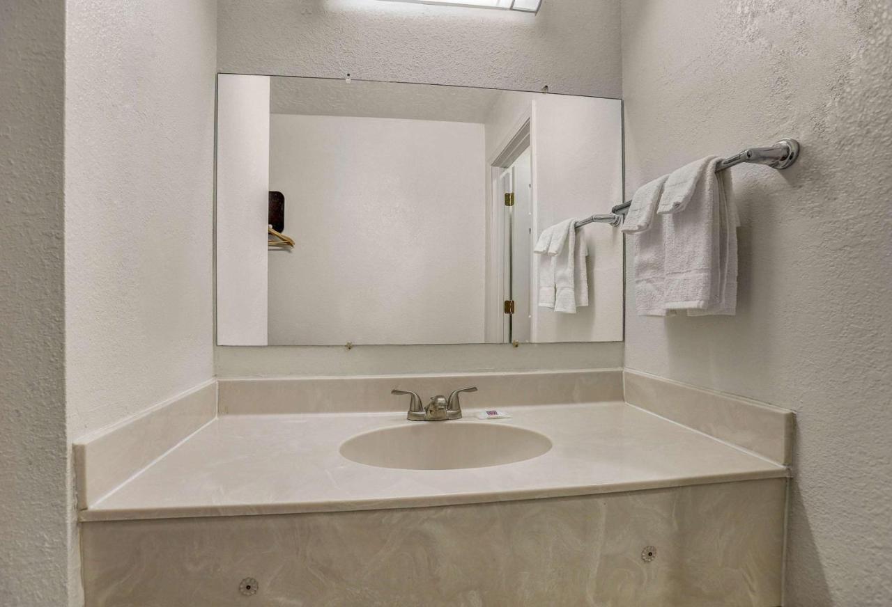 Motel 6-Clovis, Nm Luaran gambar